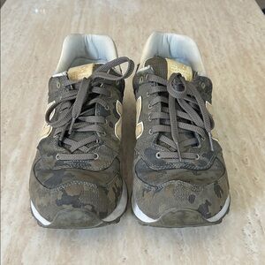 New Balance Camouflage Sneakers - Green and Brown